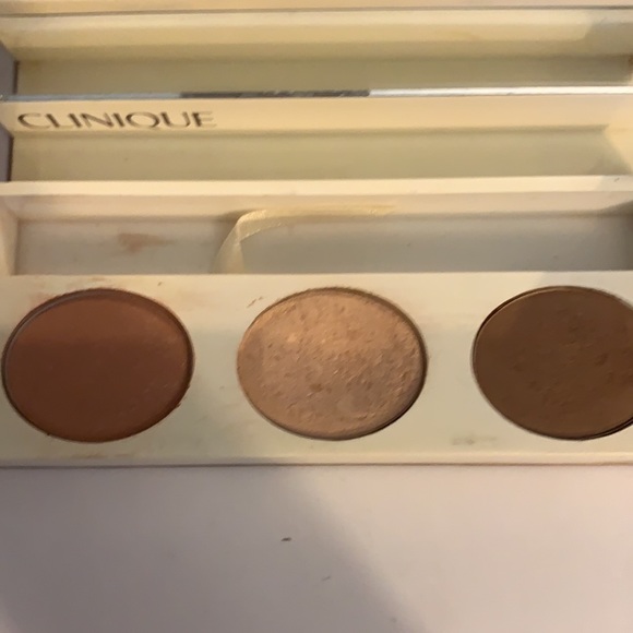 Clinique eyeshadow trio - Picture 2 of 4